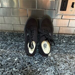 Vans Black Low-Top Sneakers Casual Style